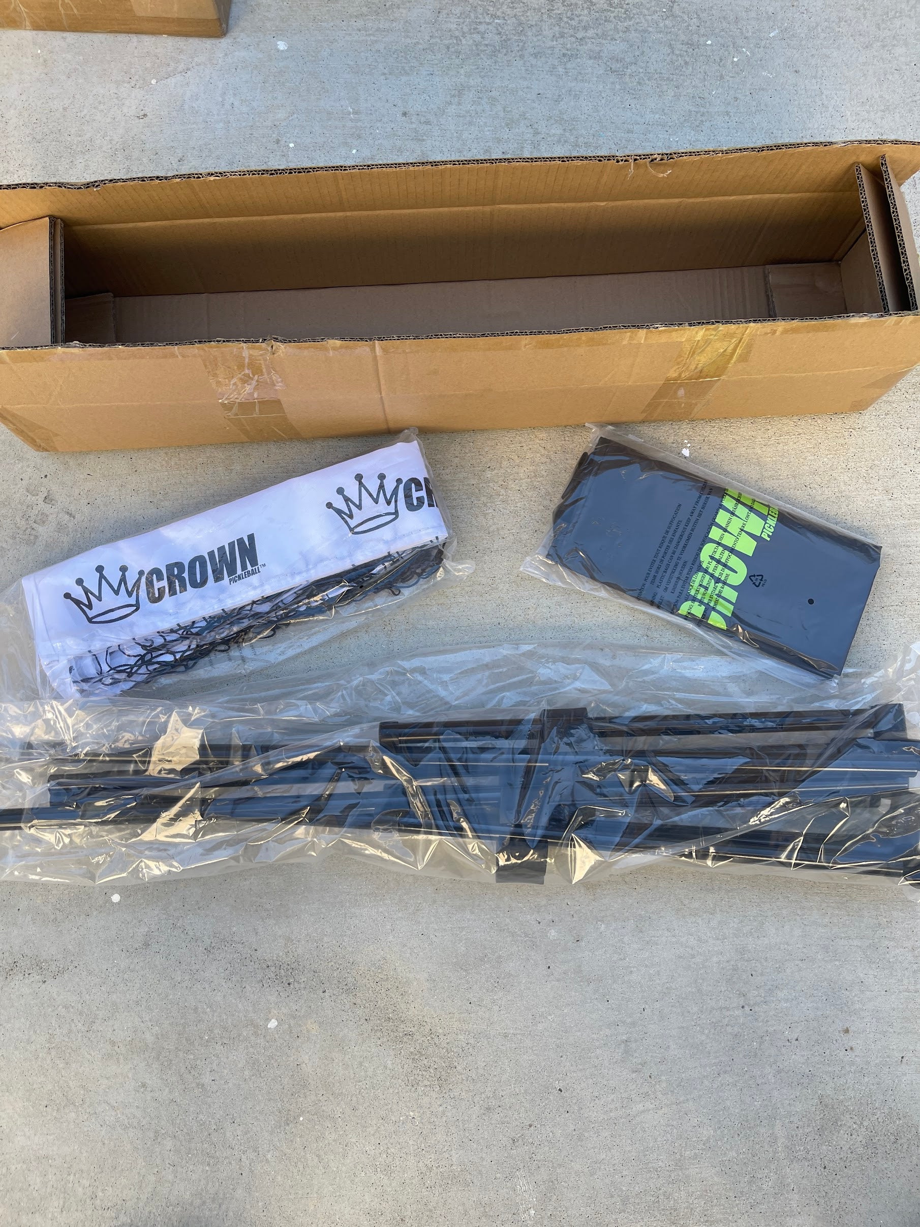 CROWN PICKLEBALL - Full-Size Net (White/Black)