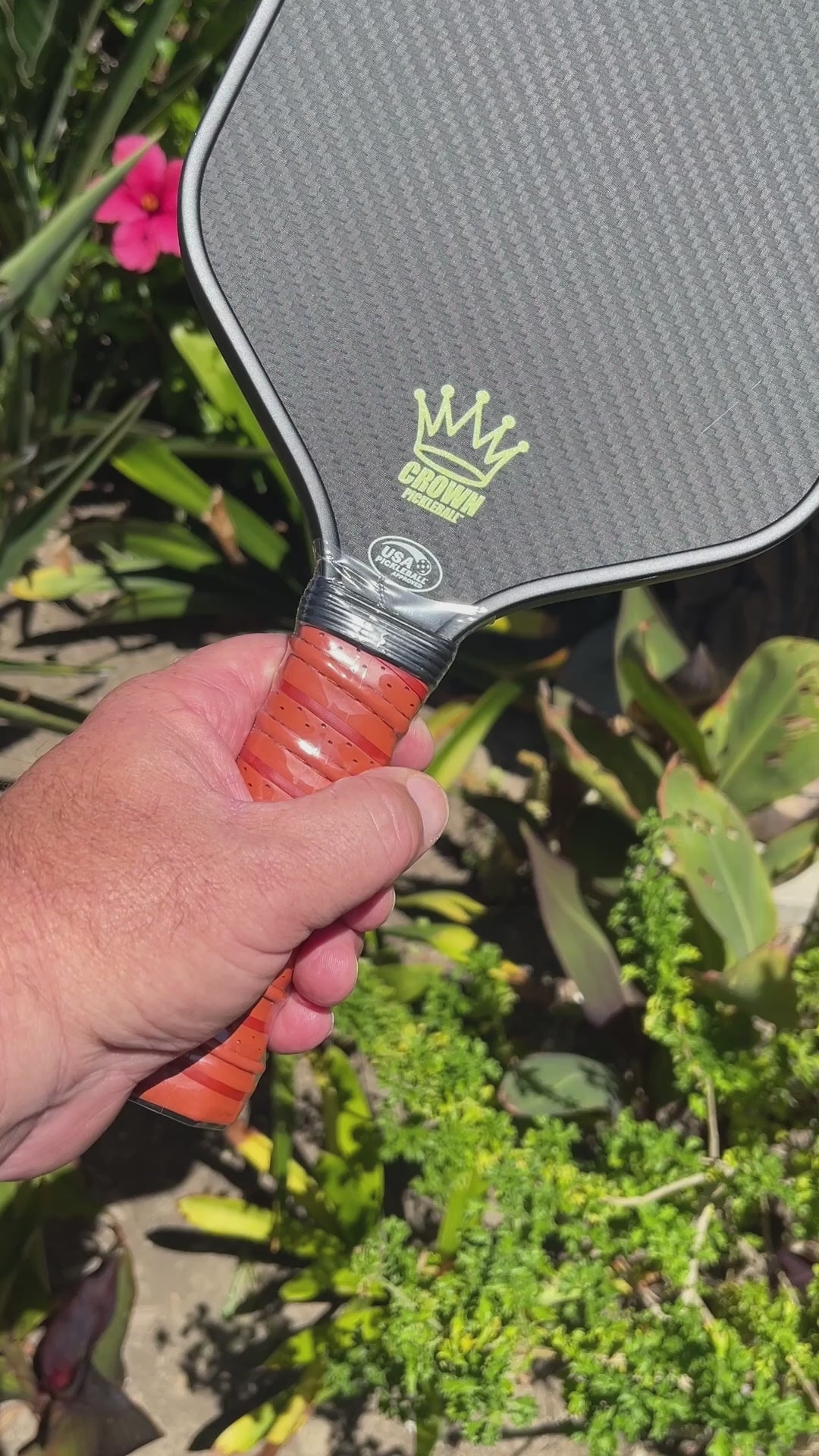 CROWN PICKLEBALL - Carbon Blade 16 (BLACK Paddle)